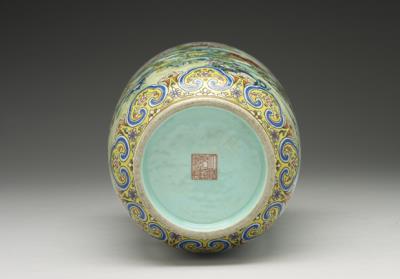 图片[3]-Covered jar with chrysanthemum and quails decoration in  fen-ts’ai enamels, Ch’ien-lung reign (1736-1795), Ch’ing dynasty-China Archive